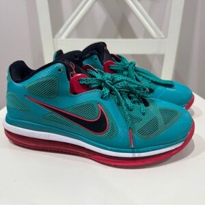 Nike LeBron 9 Low 'Reverse Liverpool'